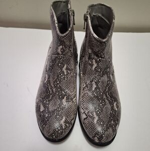 Snakeskin look Ankle Boots